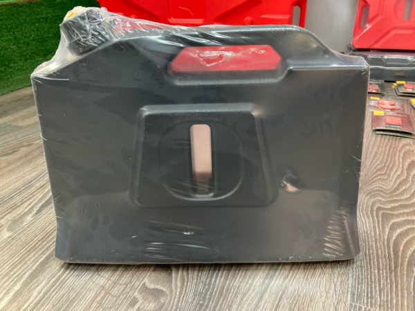 Канистра к кофру Brp Outlander (10 л) Черная Tesseract Канистра к кофру Brp Outlander (10 л) Черная Tesseract